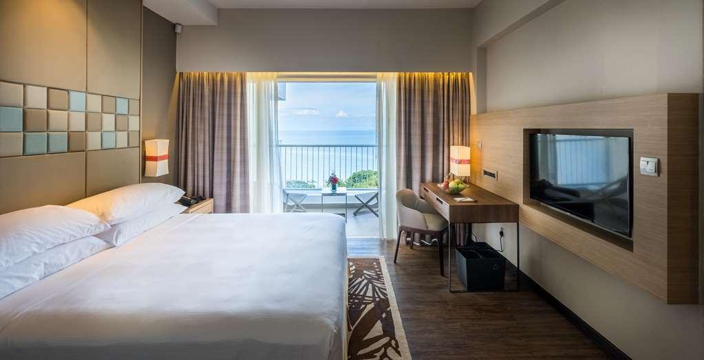 Doubletree Resort By Hilton Hotel Penang Batu Ferringhi Room photo